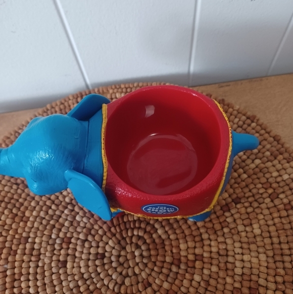 Ringling Circus Elephant Mug - 2001 - Picture 7 of 9